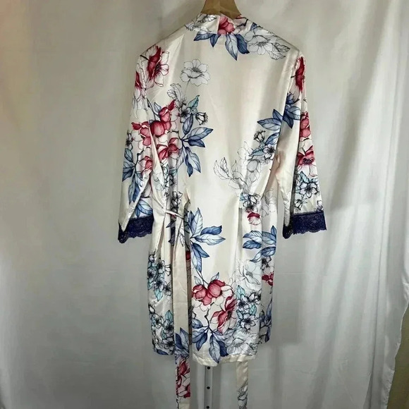 Linea Donatella Size L/XL Robe Satin Effect Silky Floral Loungewear Sleep - Picture 7 of 11